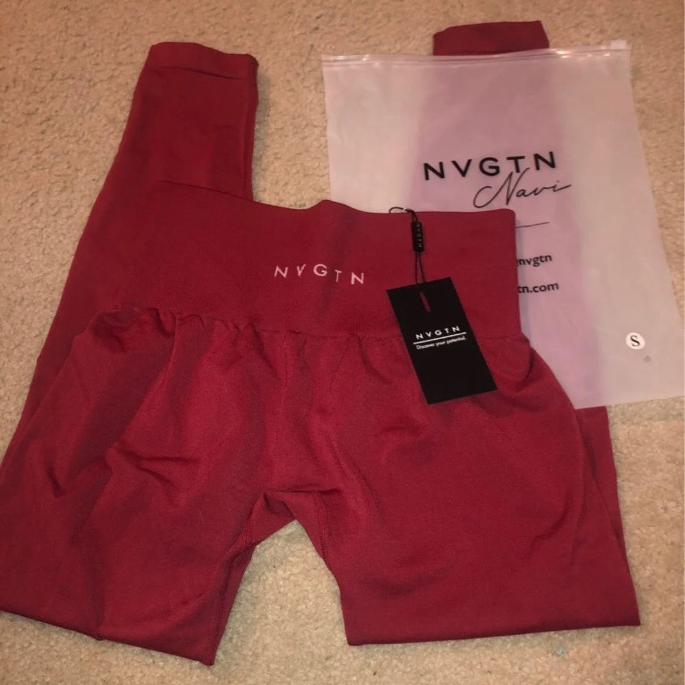 BNWT NVGTN Solid Seamless